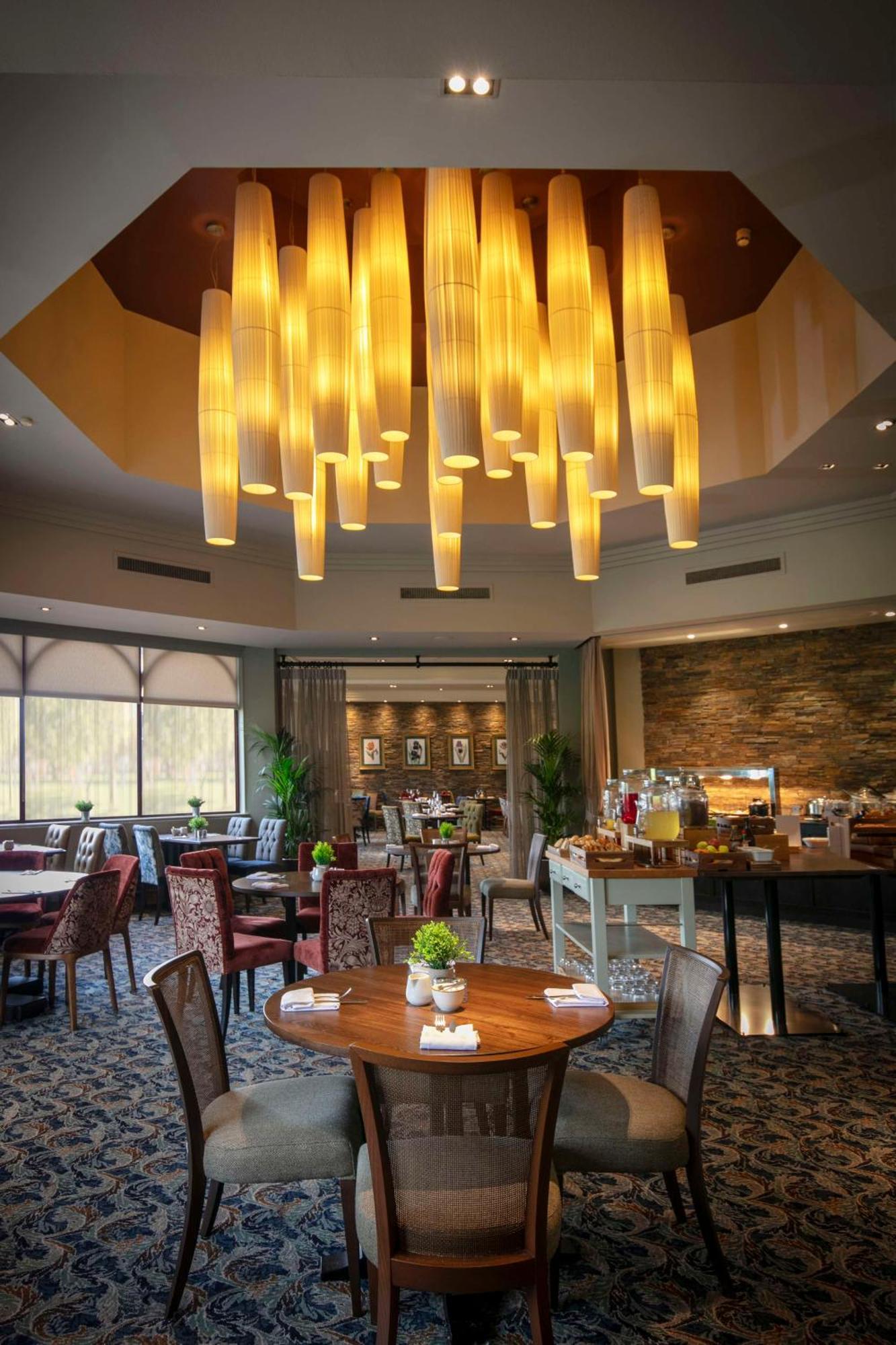 Glasgow Westerwood Hotel, Spa & Golf Resort Cumbernauld Exterior photo