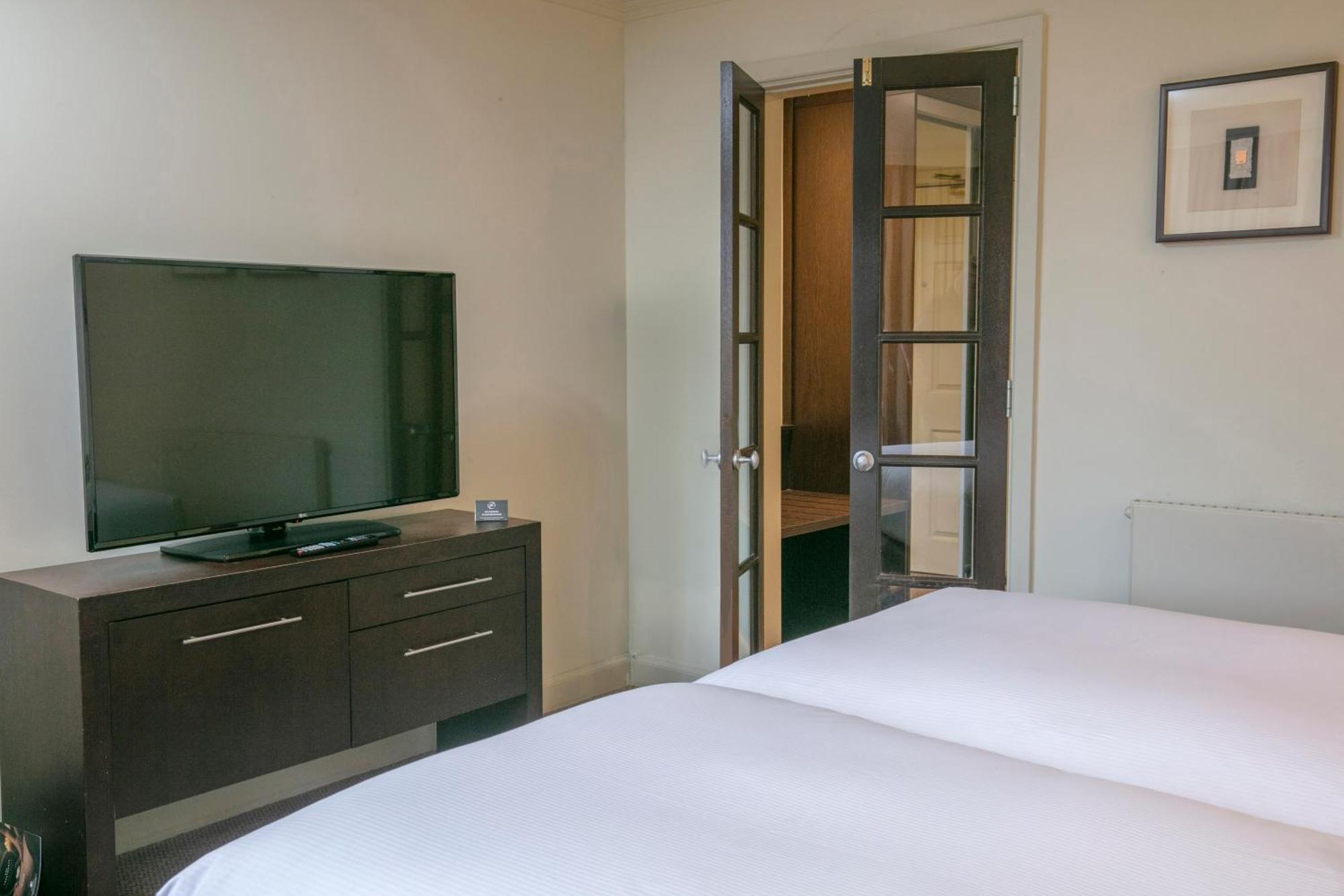 Glasgow Westerwood Hotel, Spa & Golf Resort Cumbernauld Room photo