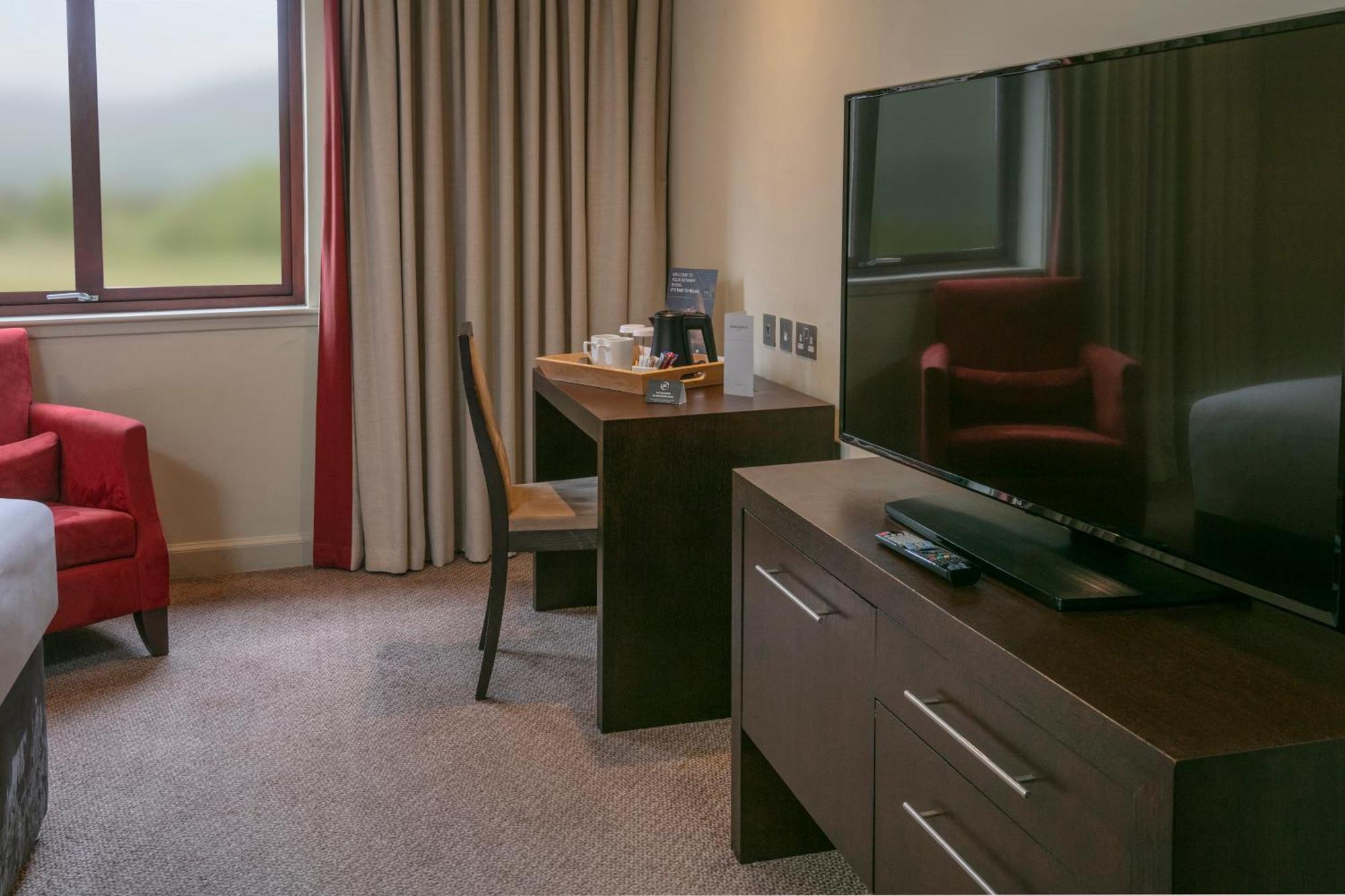 Glasgow Westerwood Hotel, Spa & Golf Resort Cumbernauld Room photo